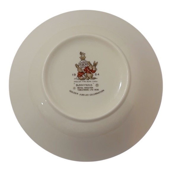 ROYAL DOULTON Cereal bowl Soup bowl Snack bowl Bunnykins Colorful LIKE NEW - Picture 3 of 11